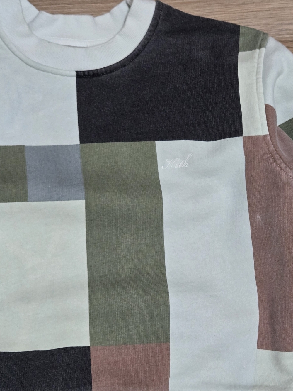 Kith Haylen Cropped Sweatshirt - Cream, Olive, Mauve, Charcoal Size M - Picture 4 of 14
